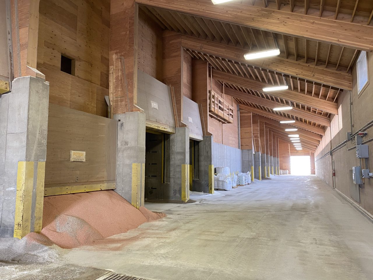 Fertilizer storage facility